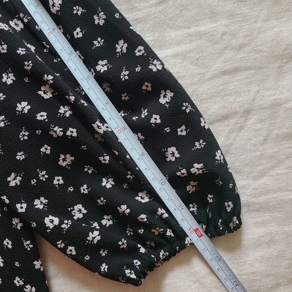 H&M Divided Women's Black White Ditsy Floral Ruffle Sleeve Summer Mini Dress - Picture 15 of 16